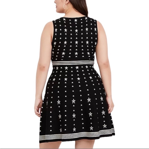 Torrid Black and White Metallic Star Print Dress Size 00 (which is a 10) - Picture 2 of 14